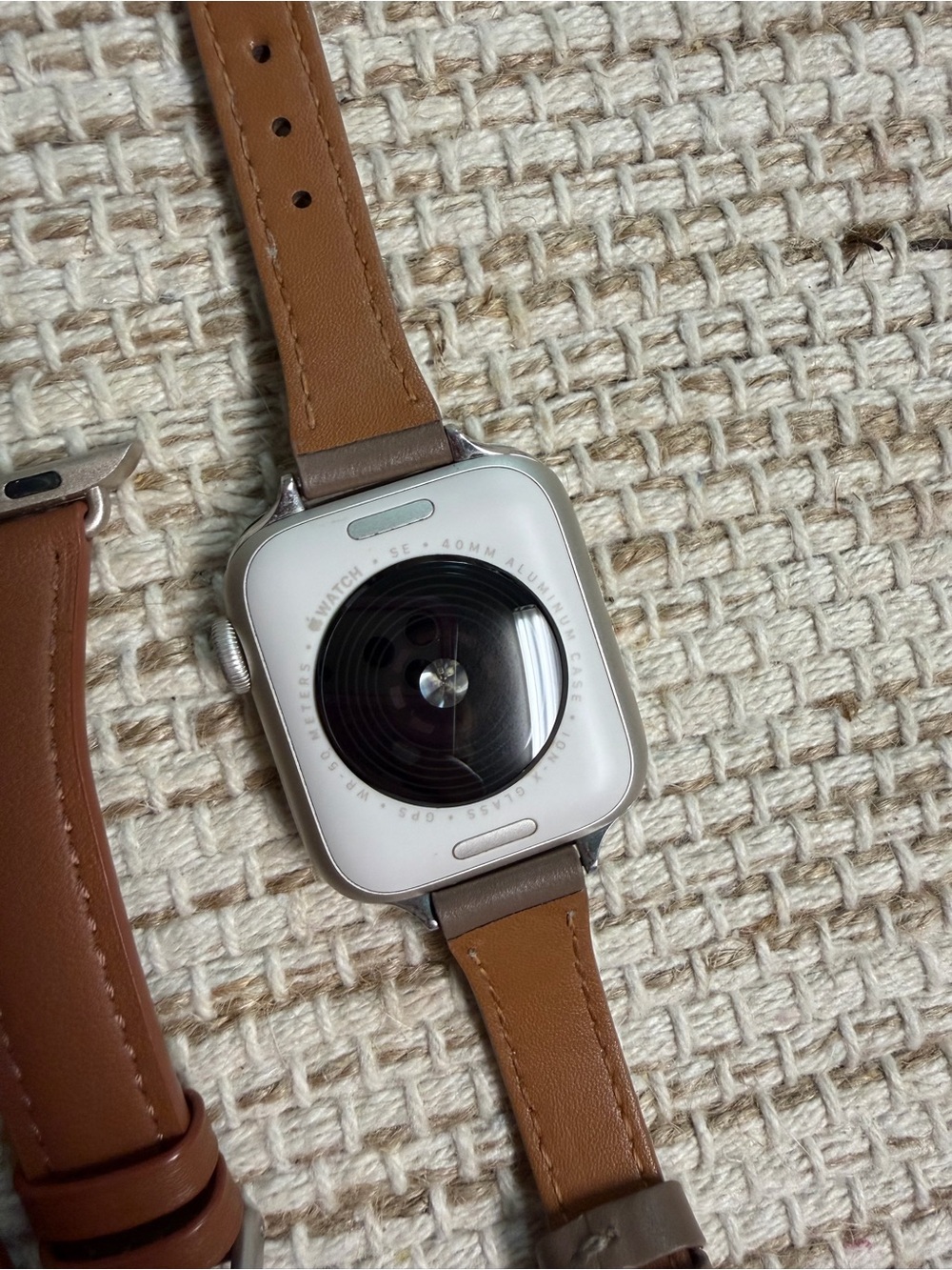 Apple Watch - Picture 2 of 2
